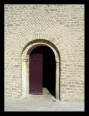 Porte de l'église Notre-Dame de st Lupicin, XIème s.